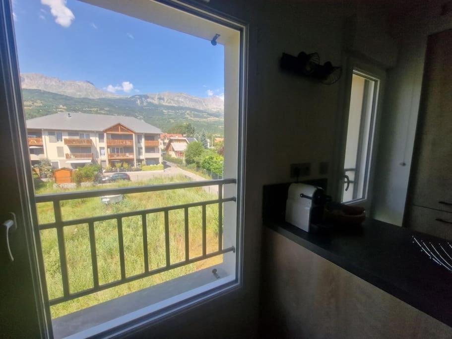 Ferienwohnung Superbe T2 Duplex Vue Sur Les Montagnes Chorges Exterior foto